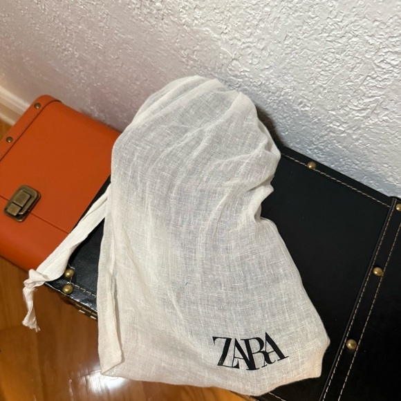 Zara Used Black Clothe Golden Link with Square Toe Sandal Size 40. - Picture 4 of 4